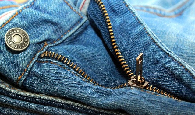 3 astuces faciles pour agrandir un jean trop serré à la taille
